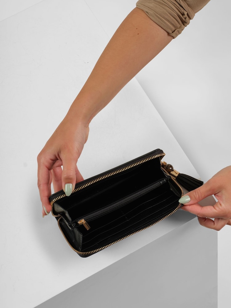Luella Grey Murtle Large Tassel Black Purse - Image 2 of 3 Luella Grey Murtle Large Tassel Black Purse - Image 2 of 3