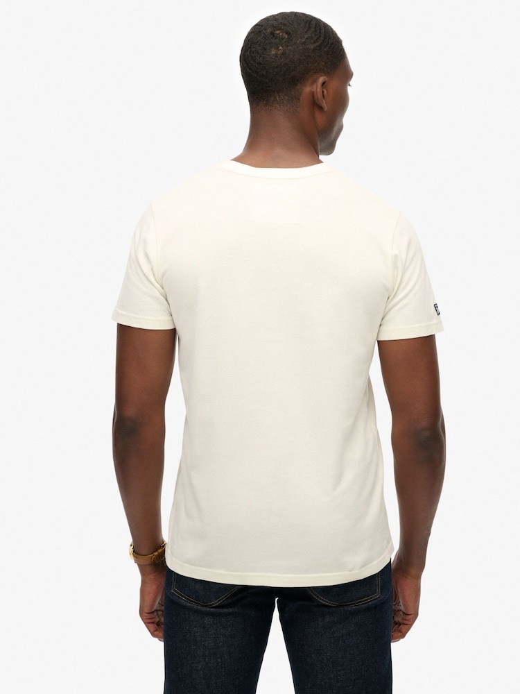 Superdry Athletic Embossed Relaxed T-Shirt - Imagen 2 de 7
