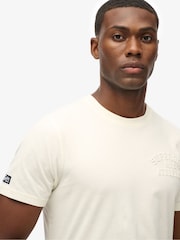 Superdry Athletic Embossed Relaxed T-Shirt - Imagen 4 de 7
