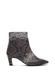 rdeča - Radley Montpellier Parade Clean Curve Heel Boots - Slika 1 iz 3
