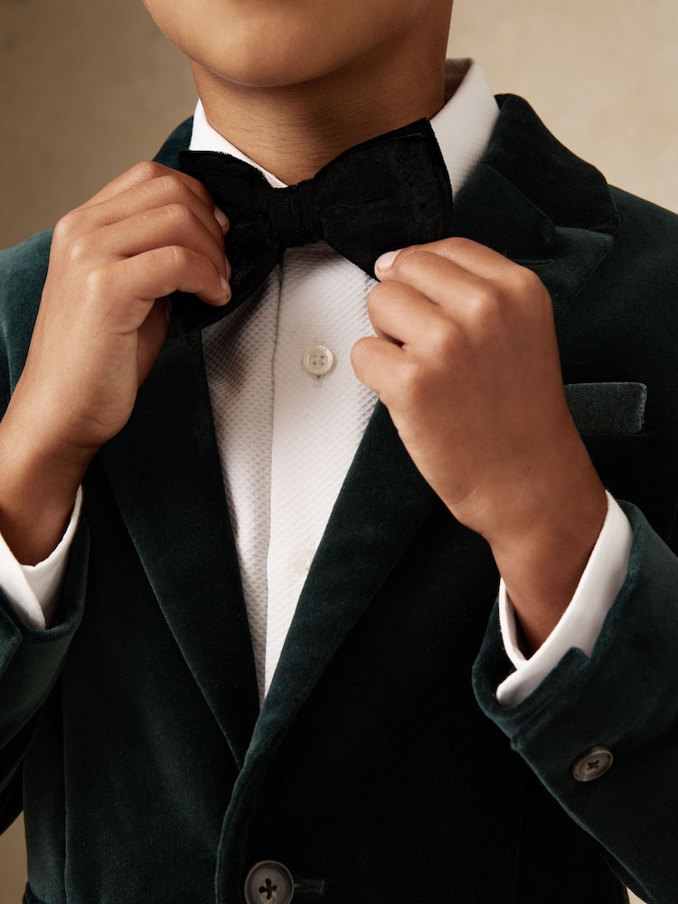 Reiss Black Hike Velvet Bow Tie - Image 2 of 5 Reiss Black Hike Velvet Bow Tie - Image 2 of 5