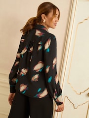 Love & Roses Black Animal Petite Long Sleeve Zip Front Blouse - Image 4 of 4