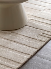 Gallery Home White Alabama Tufted Tonal Rug - Image 2 of 6