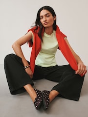 Limettengrün - T-Shirt mit Flügelärmeln und Rundhals - Bild 3 von 7