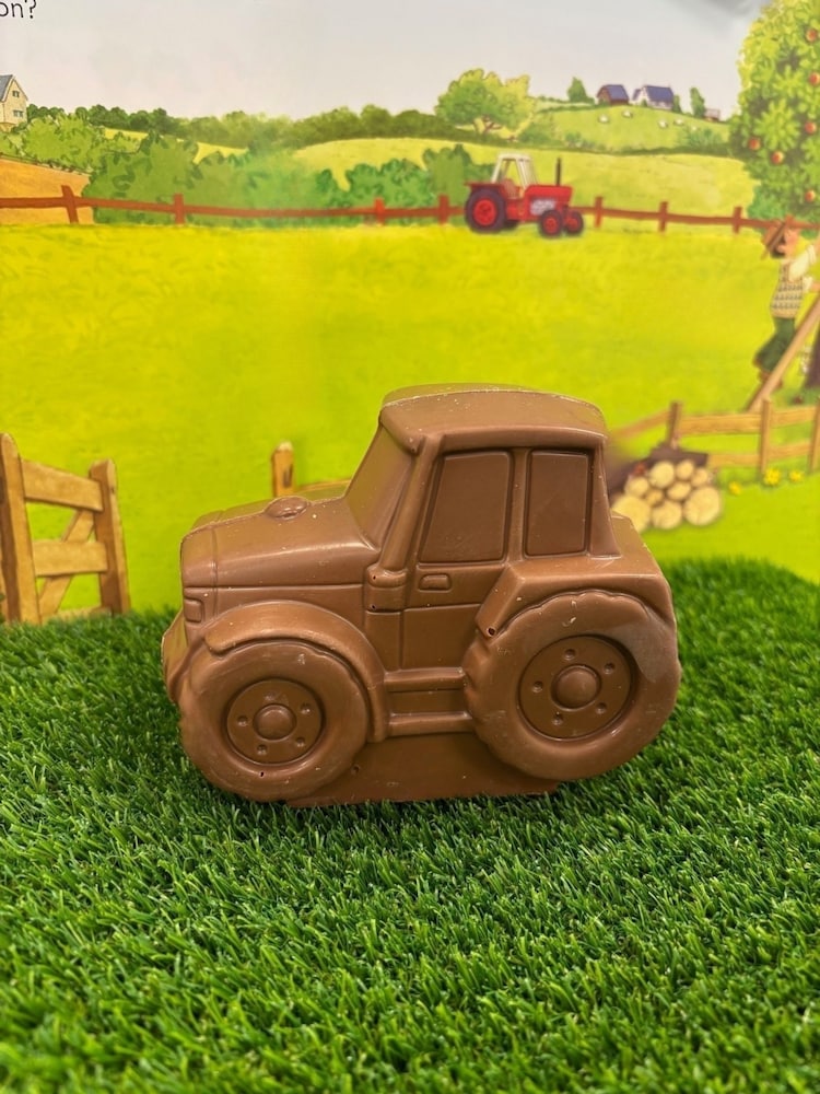 The Gourmet Chocolate Pizza Co Milk Chocolate Tractor Gift - Image 1 of 3