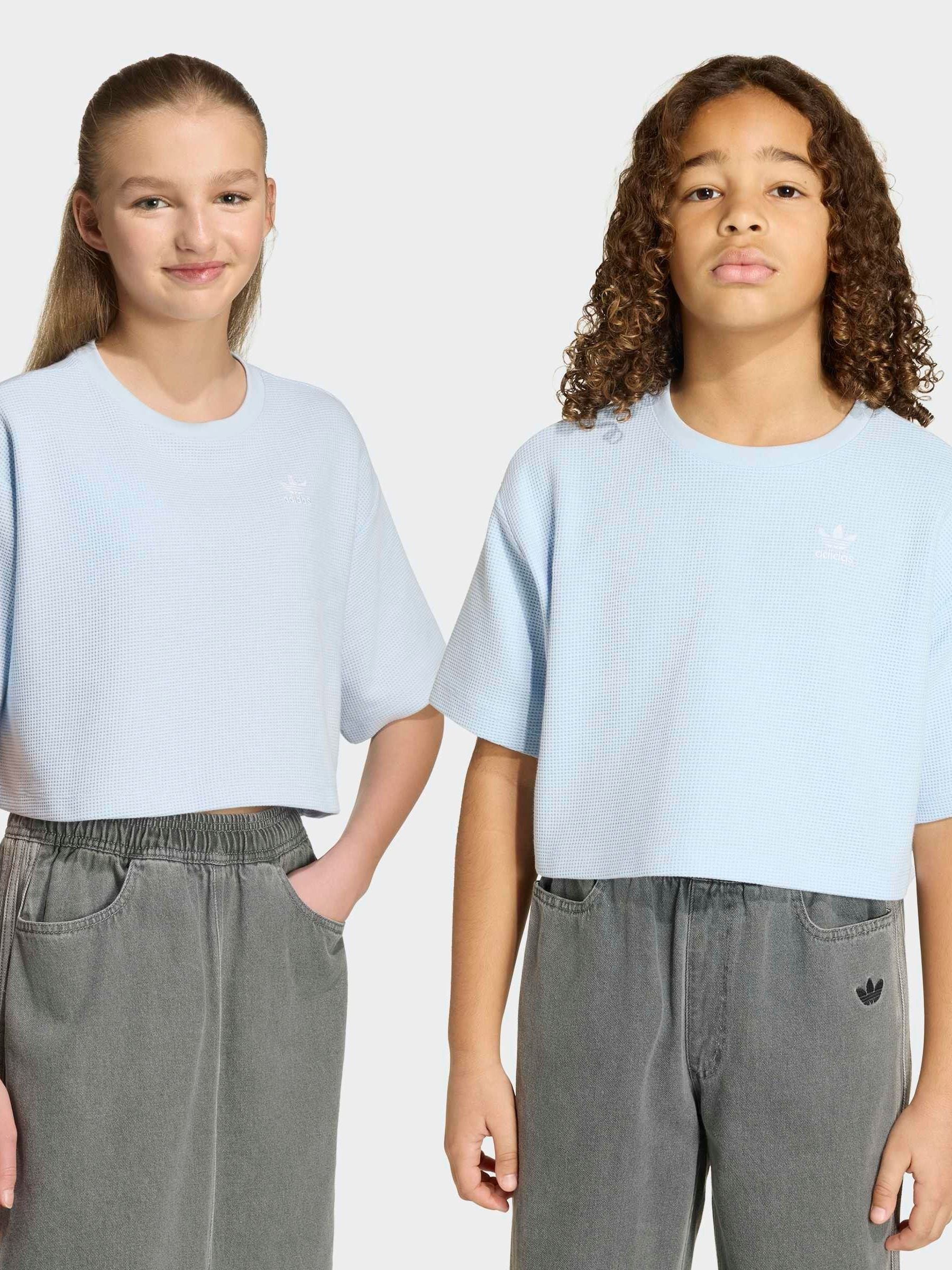 Next：日本 ブルー - adidas Originals クロップド ワッフル Tシャツ