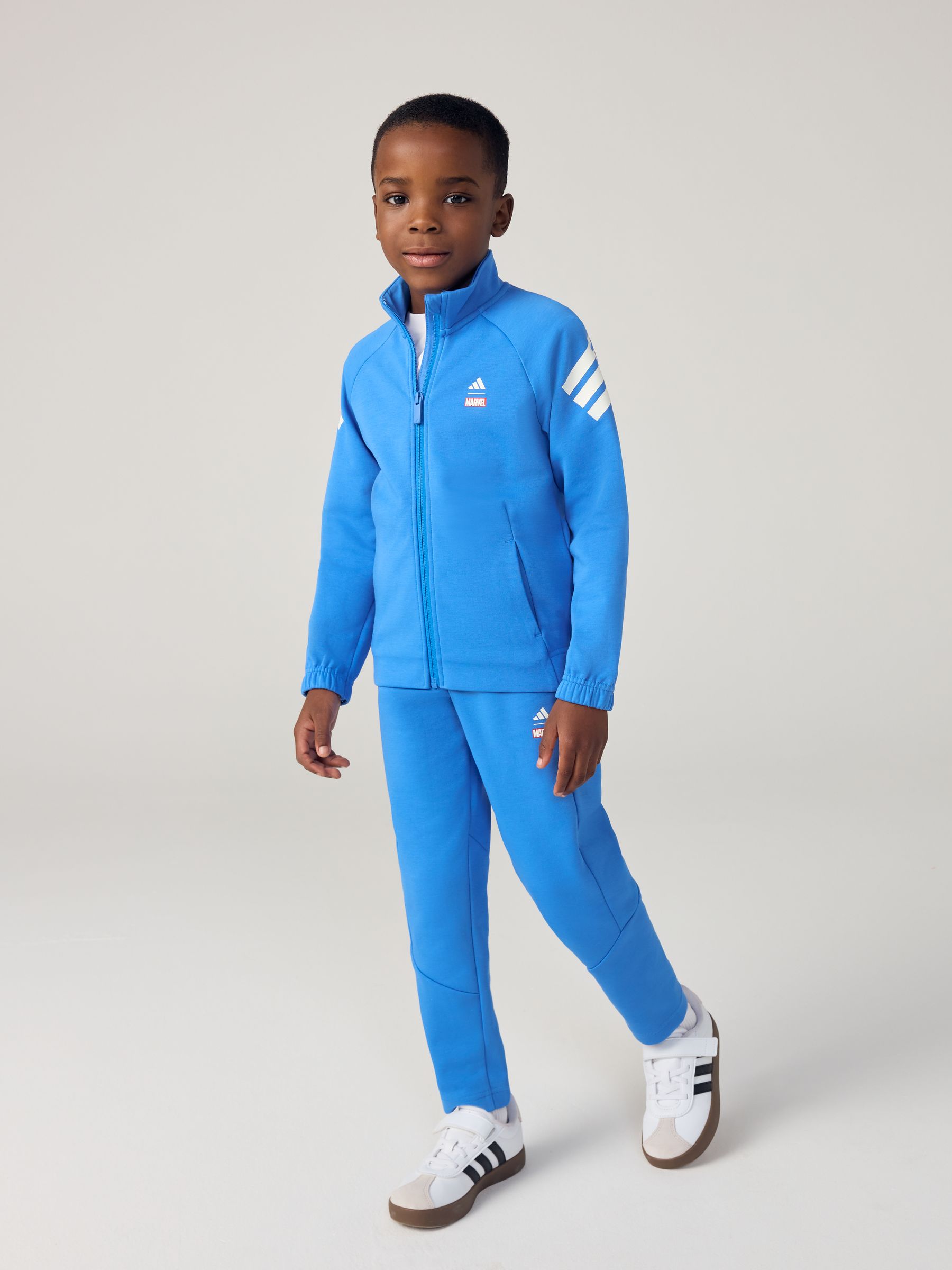 Next：日本 adidas Marvel Avengers リトルキッズ トラックスーツ from