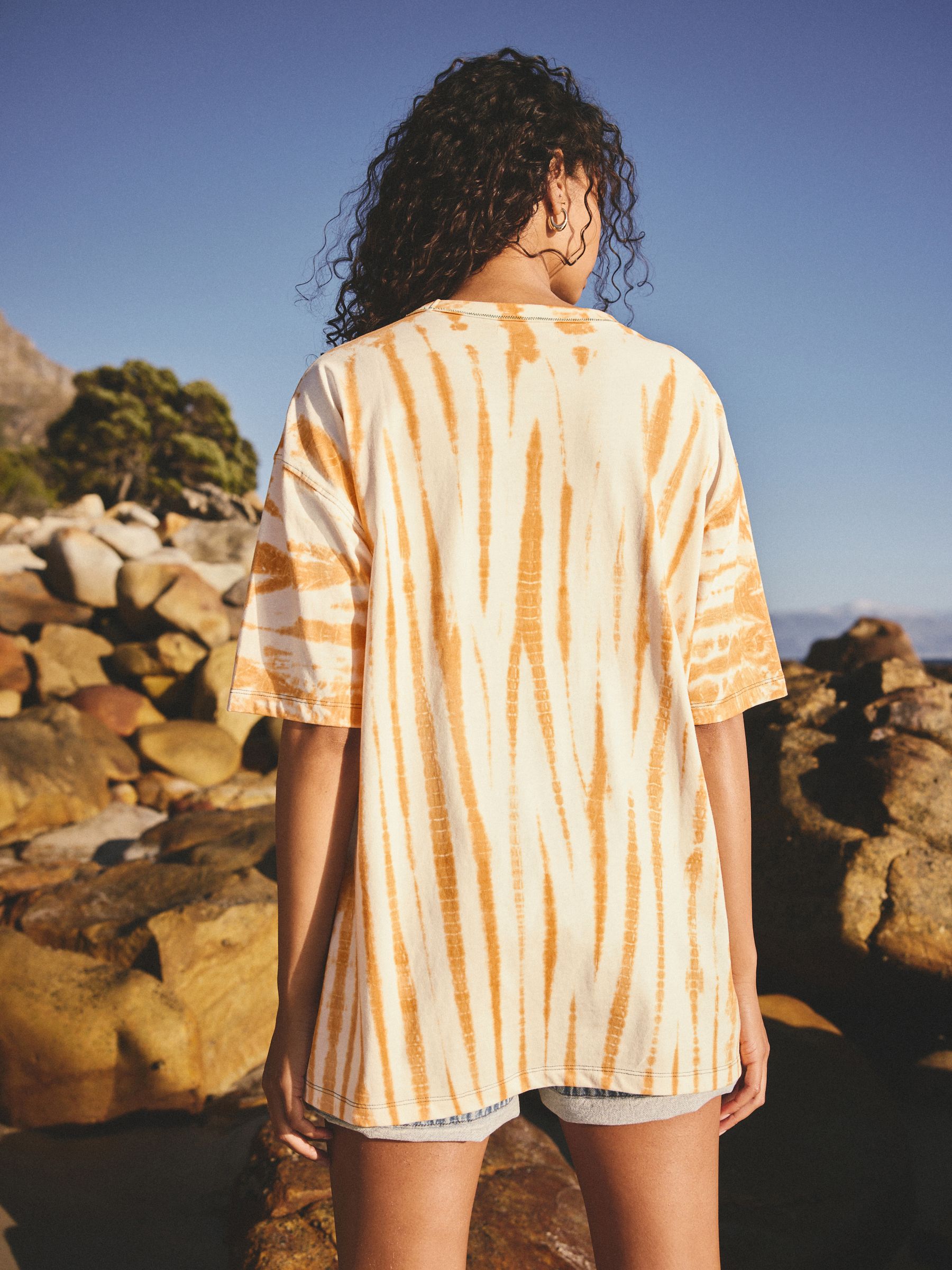 エクリュ38 Buy Ecru Graphic Tie Dye Short Sleeve Crew Neck T-Shirt from Next