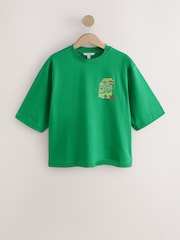 Grün - T-Shirt mit Rundhalsausschnitt und Grafik - Bild 6 von 9