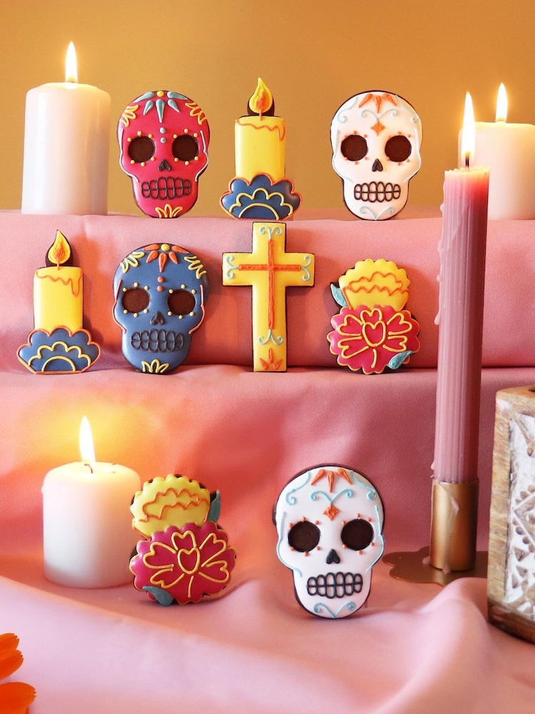 Biscuiteers Hand-Iced Day Of The Dead Biscuit Tin - Image 1 of 2 Biscuiteers Hand-Iced Day Of The Dead Biscuit Tin - Image 1 of 2