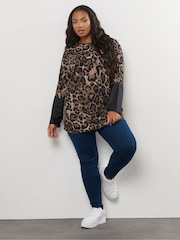 Yours Curve Brown Animal PU Sleeve Top - Image 2 of 5