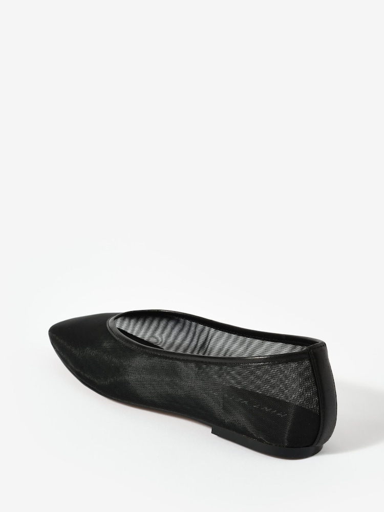 أسود - Mint Velvet Piper Mesh Ballet Flats - صورة 5 من 5 أسود - Mint Velvet Piper Mesh Ballet Flats - صورة 5 من 5