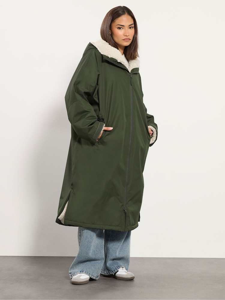 PixieGirl Petite Green Borg Changing Robe - Image 2 of 5