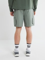 River Island Green Nylon Cargo Shorts - Image 2 of 6