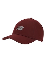 قبعة بحزام من الخلف مكونة من 6 لوحات من New Balance - صورة 1 من 3