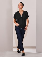 Μαύρο - Κοντομάνικο Λαιμόκοψη V Μπλούζα - Εικόνα 2 του 8