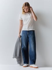 تي شيرت شعار قلب من BOSS - Image 2 of 6