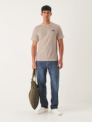 بيج - تي شيرت موديل Simple Dome من The North Face® - صورة 2 من 5