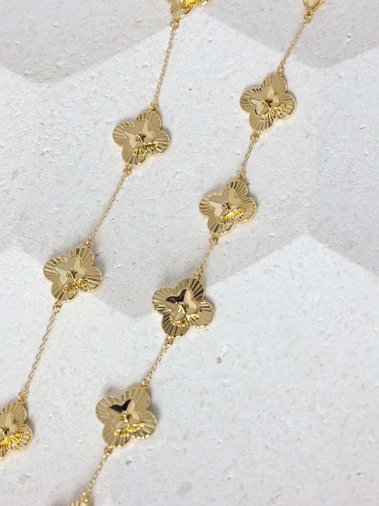 Inicio Gold Tone Diamond Cut Clover Station Necklace - Image 2 of 3 Inicio Gold Tone Diamond Cut Clover Station Necklace - Image 2 of 3