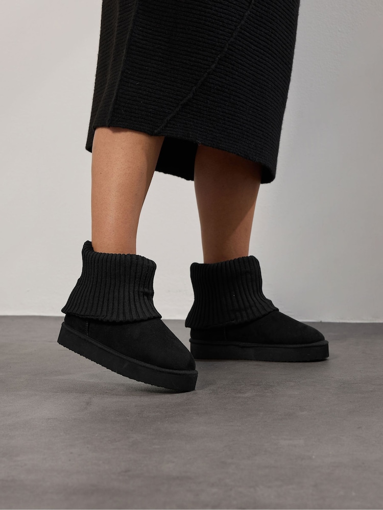 Yours Curve Black Extra-Wide Fit Knitted Cuff Fur Boots - Image 2 of 6 Yours Curve Black Extra-Wide Fit Knitted Cuff Fur Boots - Image 2 of 6