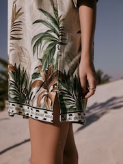 クリーム パームツリープリント - 襟付きジャージー素材ゆったりしたローブ型ワンピース - 画像 5 / 8