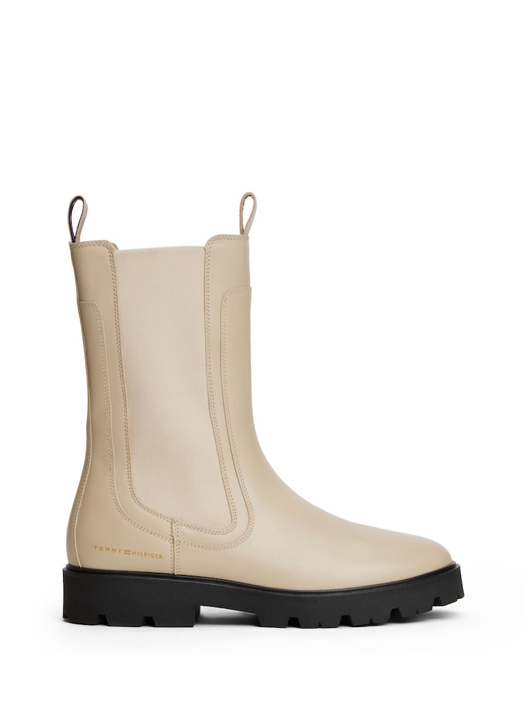 Natural - Botas Chelsea Médias Tommy Hilfiger com Trava de Couro - Imagem 1 de 5