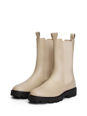 Natural - Botas Chelsea Médias Tommy Hilfiger com Trava de Couro - Imagem 3 de 5