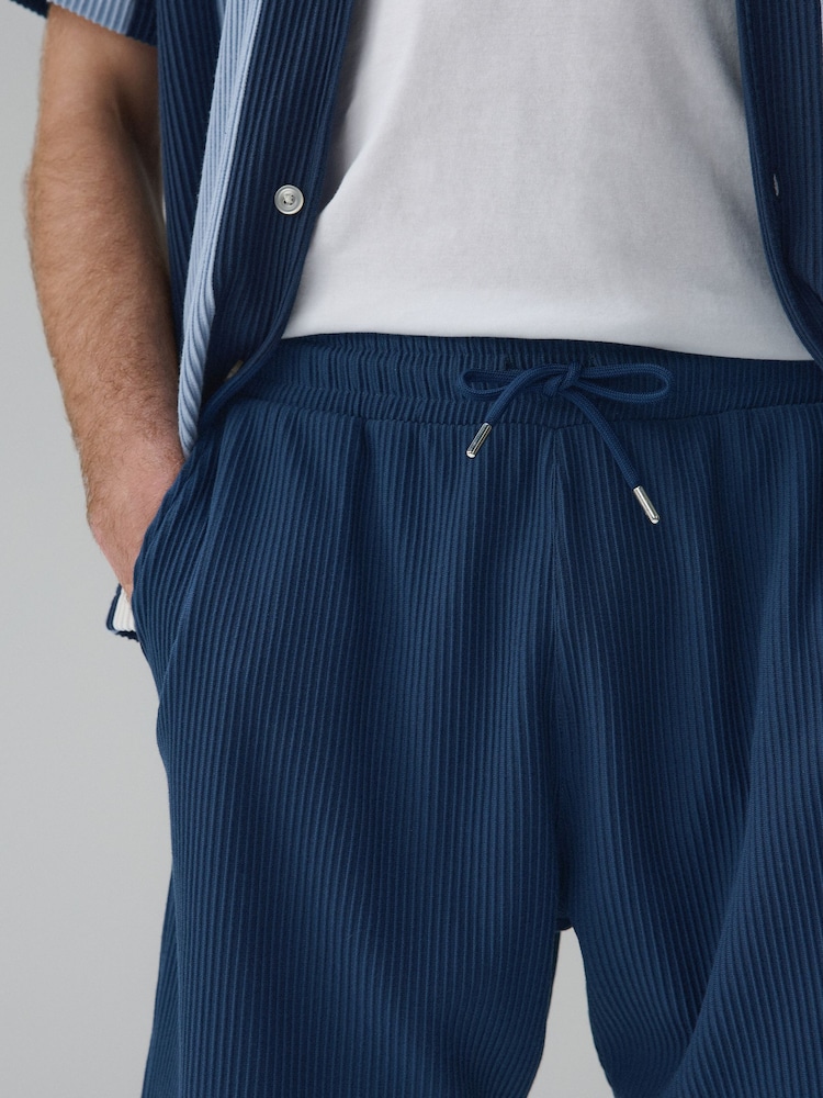 أزرق - Textured Jersey Drawstring Waist Shorts - Image 2 of 8