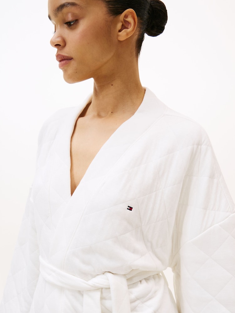 Tommy Hilfiger White Essential Quilted Jacquard Jersey Robe - Image 2 of 5 Tommy Hilfiger White Essential Quilted Jacquard Jersey Robe - Image 2 of 5
