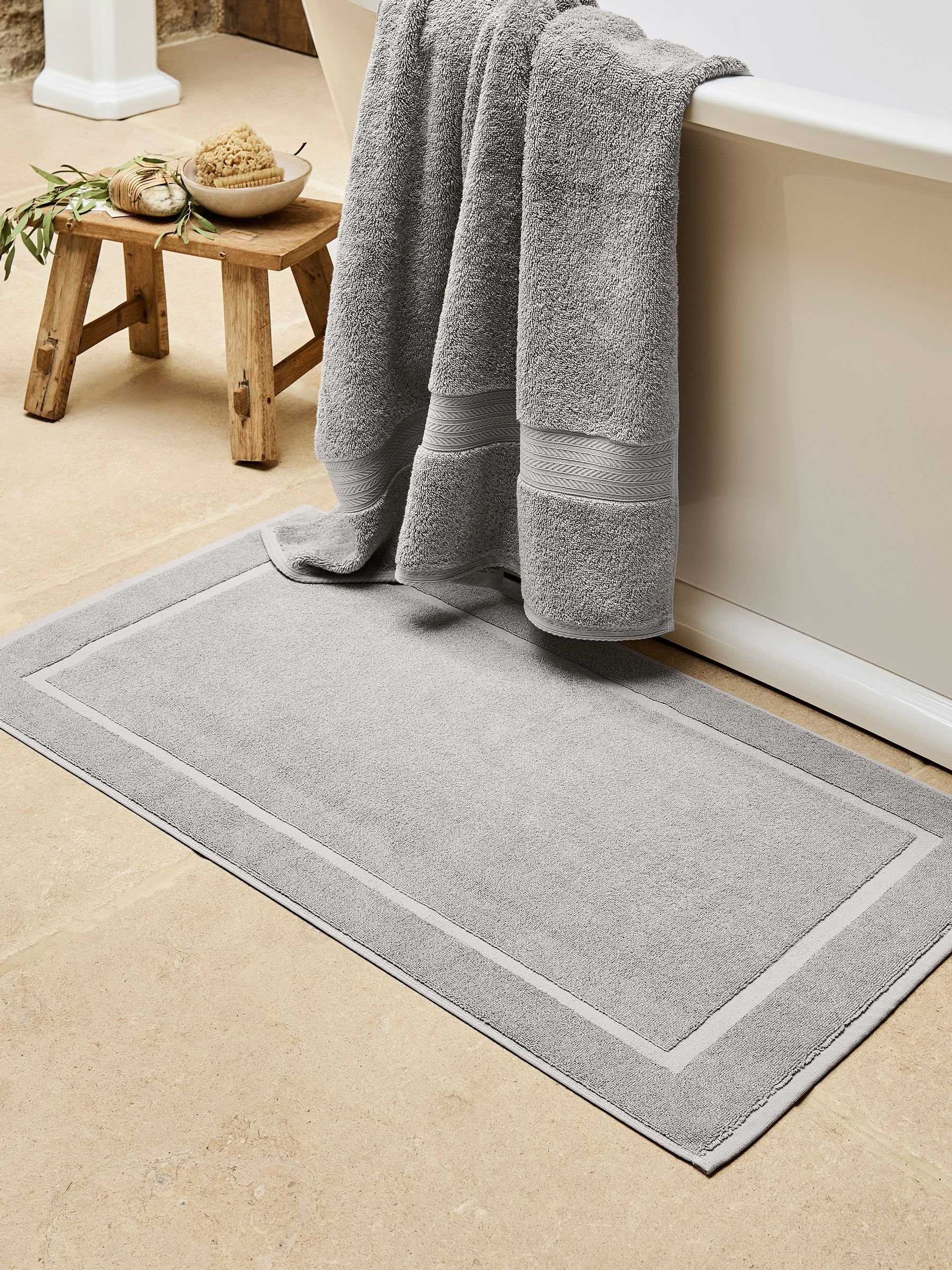 Christy Unisex Dove Grey Renaissance 100% Cotton Bath Mat