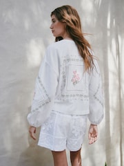 Blanc/rose Fleuri Brodé - Haut à manches longues N.premium boutonné sur le devant - Image 4 sur 10