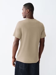 טבעי - חולצת טי ספורטיבית של Barbour® - תמונה 2 מתוך 5