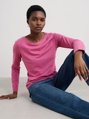 Seasalt Cornwall Pink Easel Long Sleeve Top in Cotton Jersey - Image 3 of 5