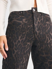 Abercrombie & Fitch Brown Leopard Print 90's Relaxed Jeans - Image 3 of 8
