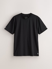 שחור - מארז של 3 חולצות טי ספורטיביות עם מרקם - תמונה 7 מתוך 9