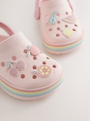 وردي فاتح - خف بنعل سميك عليه رسم شكل شخصية - صورة 5 من 5