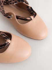 Camel - Forever Comfort® Two Part Tie Up Ballet Flats - Bild 10 von 10