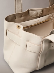 Calvin Klein White Belted Small Tote Bag - Image 3 of 4