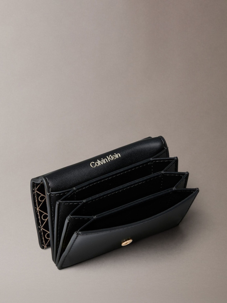 Calvin Klein Black Monogram Logo Accordion Card Holder - Image 3 of 3 Calvin Klein Black Monogram Logo Accordion Card Holder - Image 3 of 3