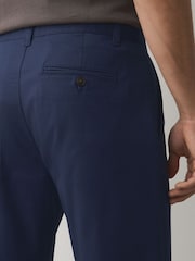 أزرق - قياس مستقيم - تشينو غني بالقطن وقابل للتمدد - صورة 6 من 10