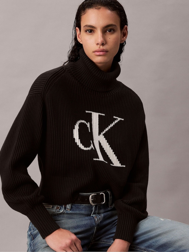 Calvin Klein Black Oversized Logo Sweatshirt - Image 5 of 5