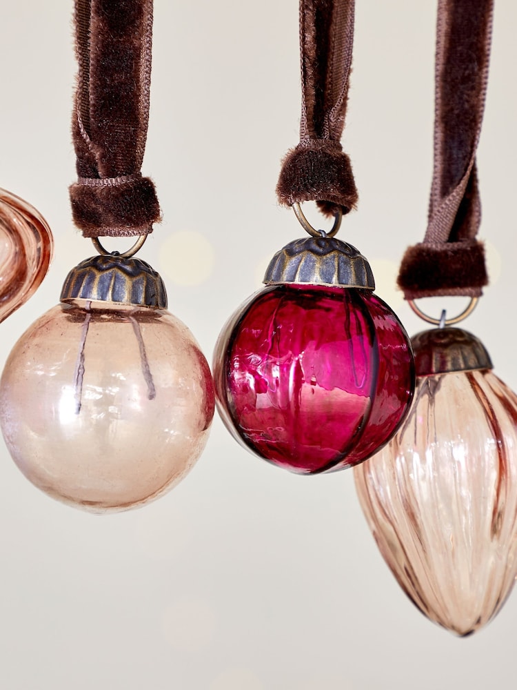 Nkuku Set of 16 Ruby and Copper Adisa Christmas Baubles Jar - Image 2 of 5 Nkuku Set of 16 Ruby and Copper Adisa Christmas Baubles Jar - Image 2 of 5