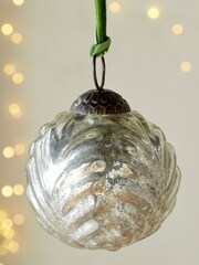 Nkuku Aged Nickel Adoya Christmas Baubles - Image 3 of 5