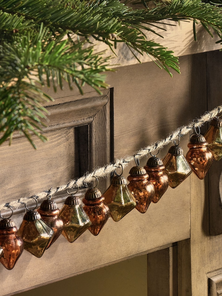 Nkuku Antique Gold and Rust Ekiti Bauble Christmas Garland - Image 1 of 4