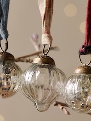 Nkuku Silver Dew Drop Christmas Baubles - Image 3 of 4