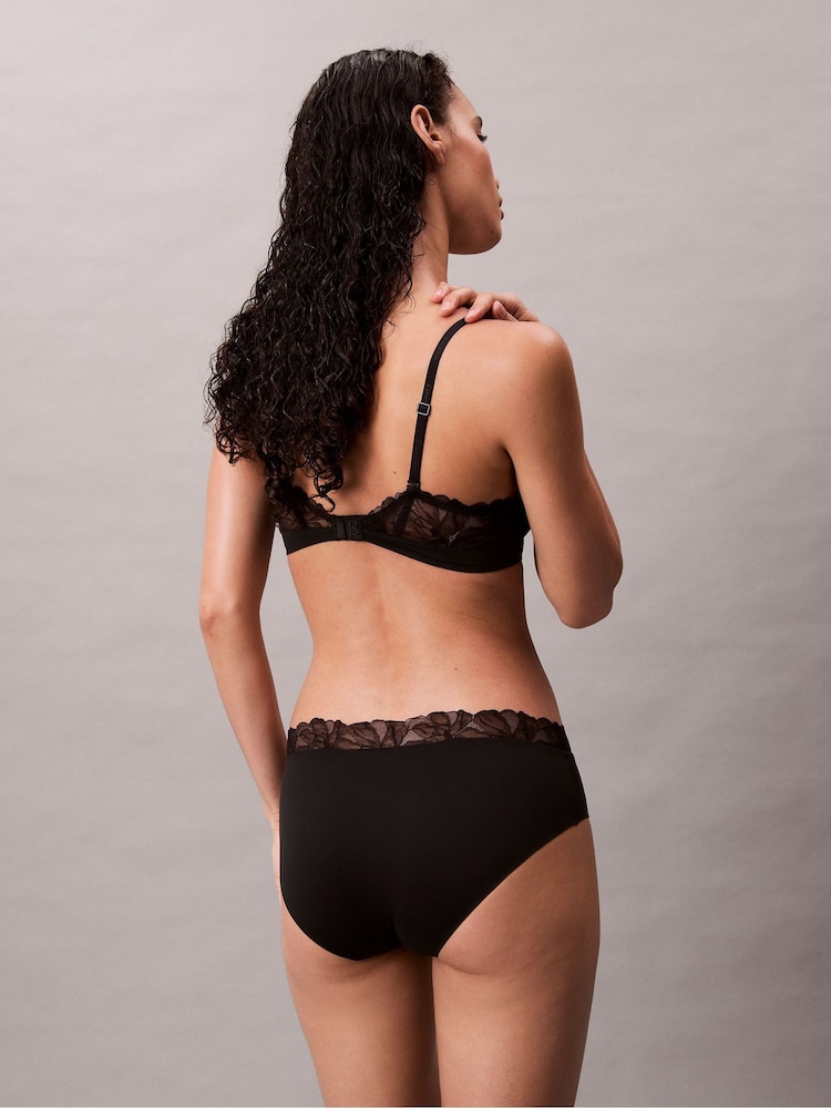 Calvin Klei Black Lightly Lined Full Coverage Perfectly Fit Lace Bra - Image 2 of 5