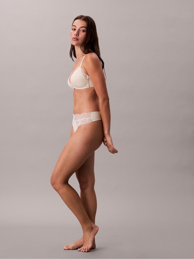 Calvin Klein White Thongs with Perfectly Fit Lace - Image 6 of 6