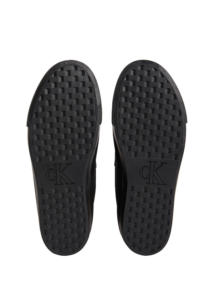 Calvin Klein Black Warm Sherpa Platform Snow Boots - Image 4 of 4