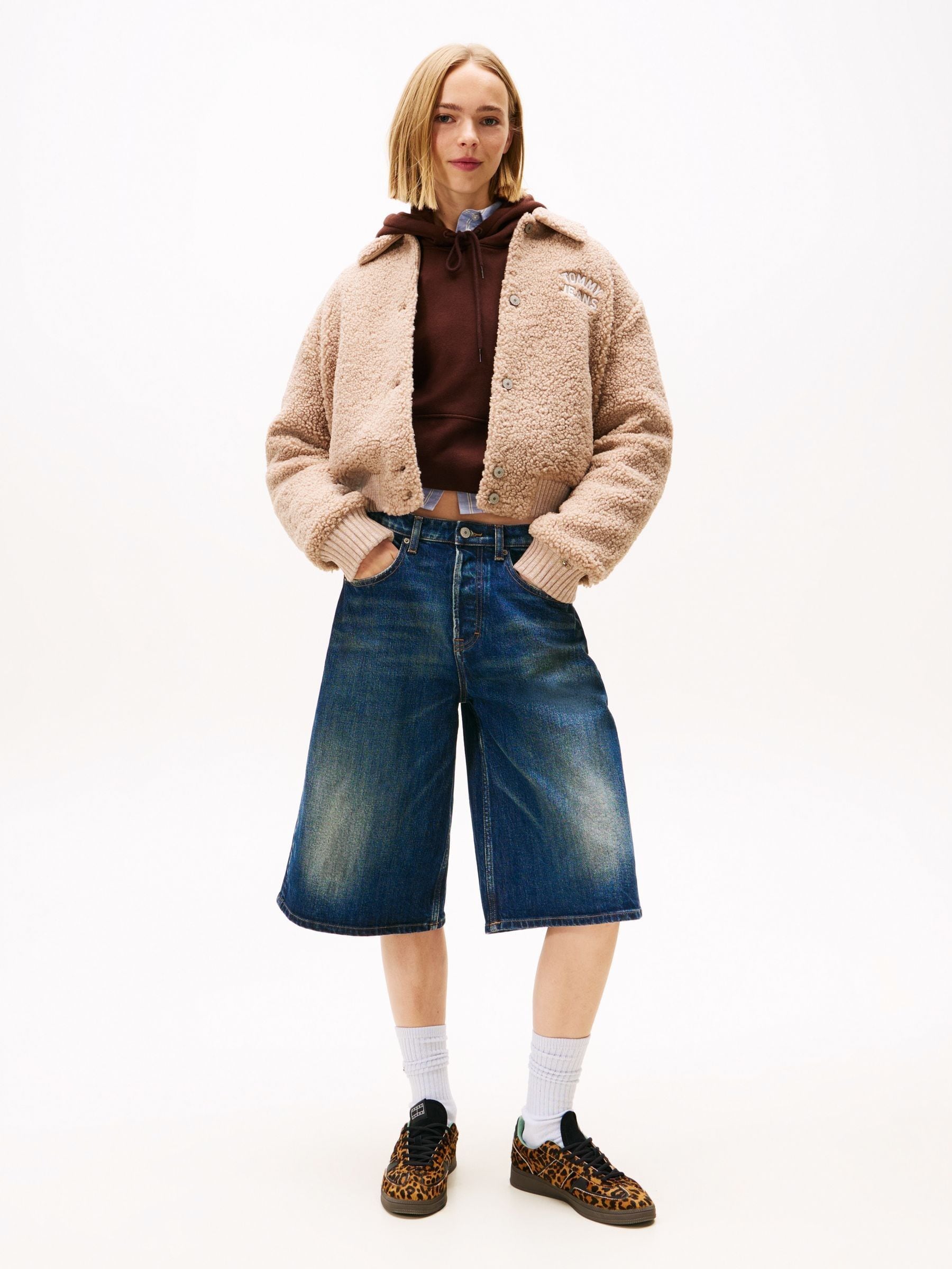 ★*☆様 美品  jeansバーシティボンバージャケットS Next：日本 Tommy Jeans バーシティ テディ バック ロゴ ボンバー