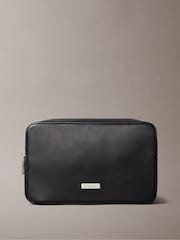 Calvin Klein usnjena torba za pranje - Slika 1 iz 4